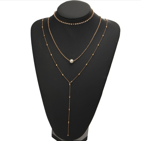 NEW triple layer necklace - Picture 2 of 3